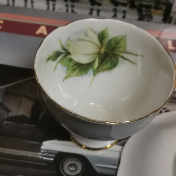 Royal Standard "Virgo" Light Blue Marble Glaze White Rose Cup and Saucer - Picture 4 of 8